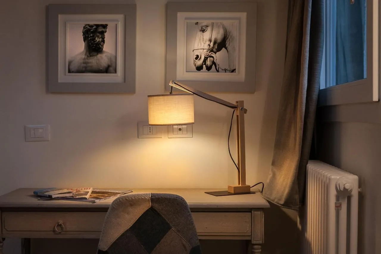 St. Elizabeth Apartments فلورنس إيطاليا